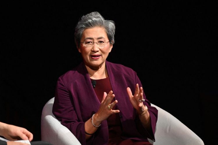 AMD发布新一代端侧AI平台,能跑三千亿参数大模型